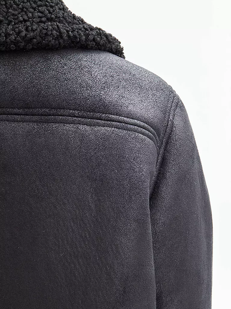 A.P.C. | Manteau court en similicuir CLARA | 
