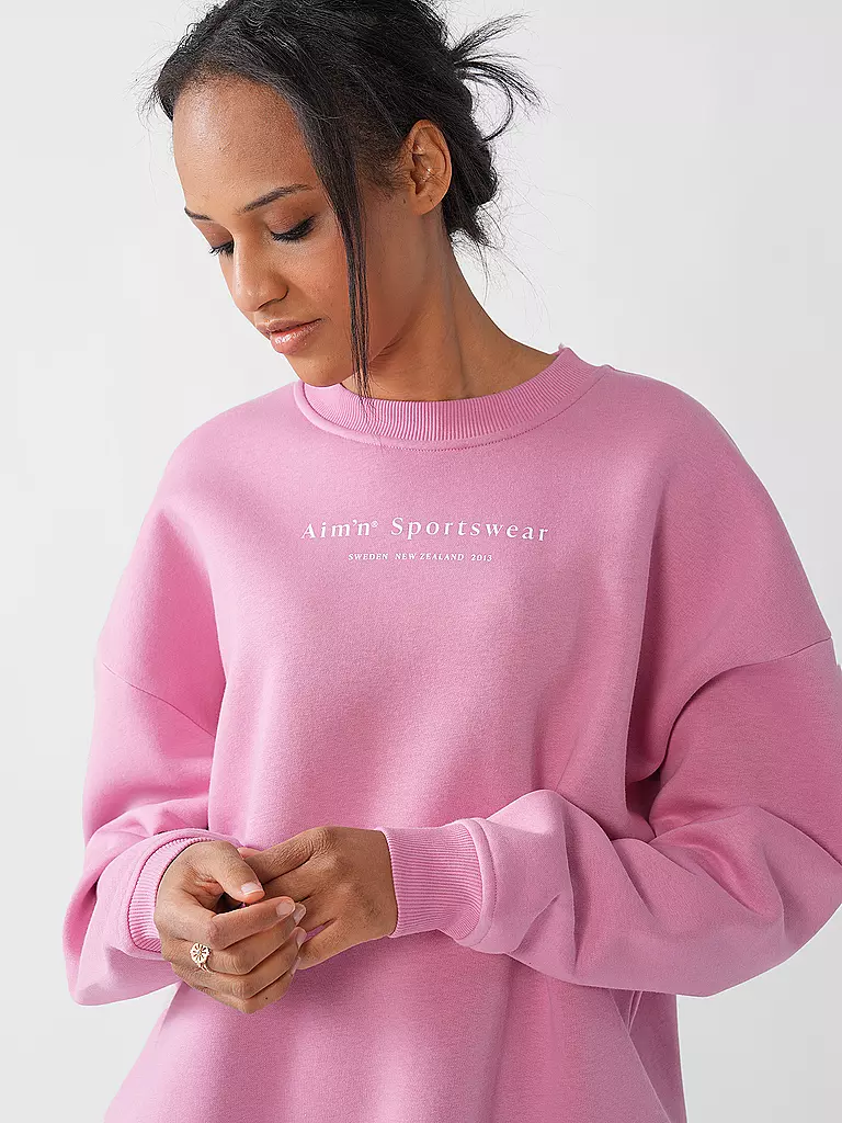 AIM'N | Sweat SERIF | 
