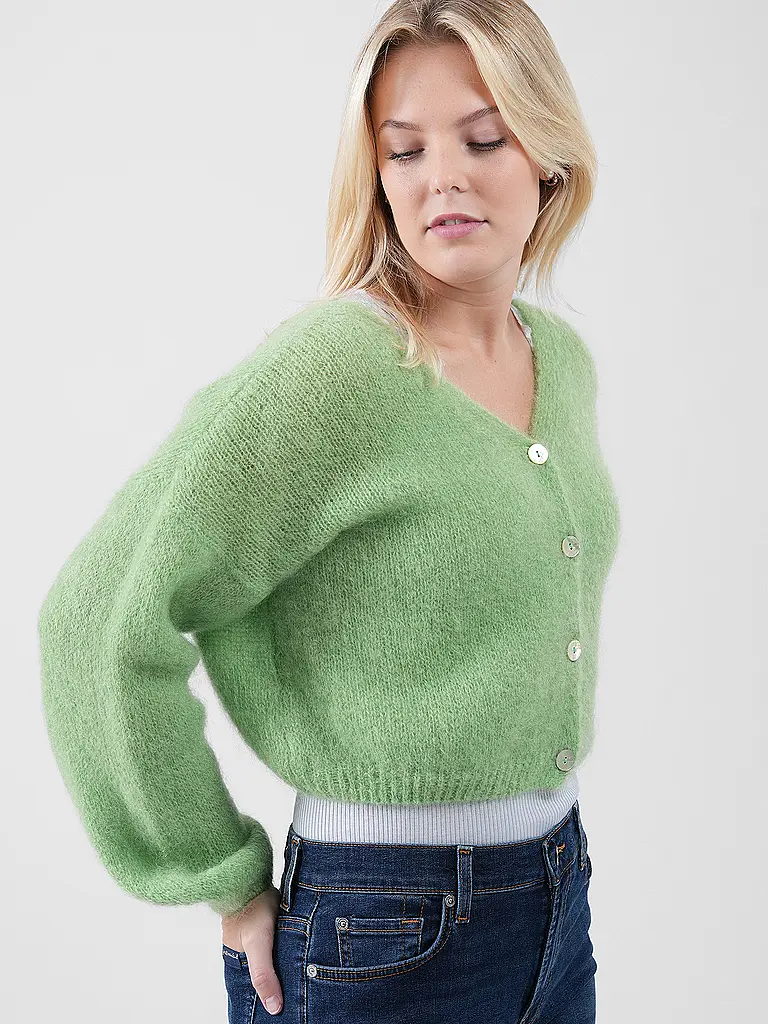 AMERICAN DREAMS | Cardigan court CORNELIA | 