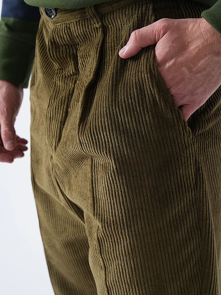 AMI PARIS | Chino Coupe Carotte | 