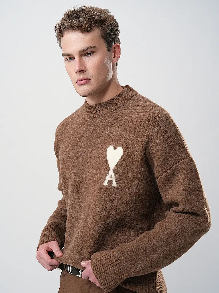 AMI PARIS | Pull | Camel