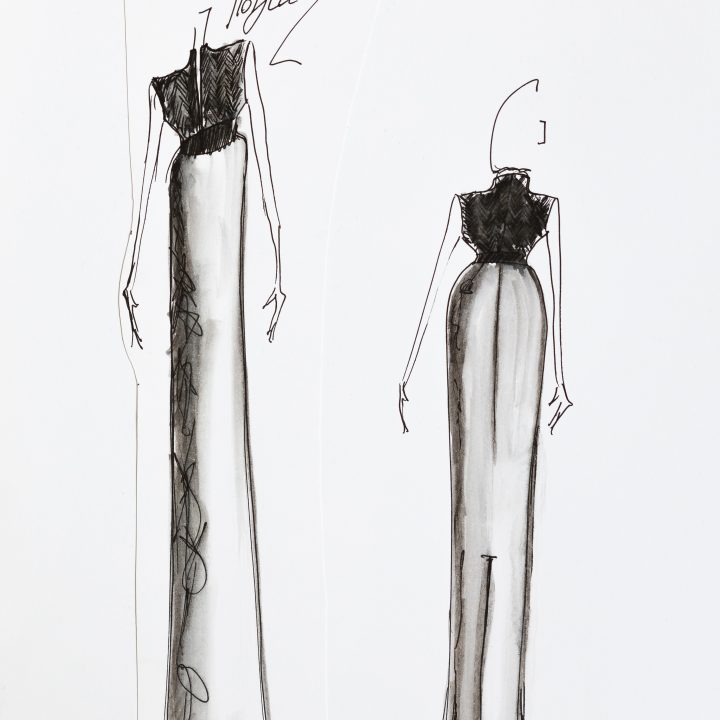 Une esquisse de deux robes longues et élégantes à col montant. Les deux modèles présentent un corsage ajusté et une jupe longue jusqu'au sol avec de subtils motifs sur le tissu. Le style est minimaliste et chic, mettant l'accent sur des silhouettes gracieuses.