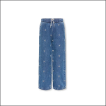 Blaue Jeanshose mit weißem Kordelzug in der Taille und weiten Beinen, die mit einem kleinen weißen Schleifenmuster überzogen ist. Die Hose ist auf einem einfarbig weißen Hintergrund abgebildet.