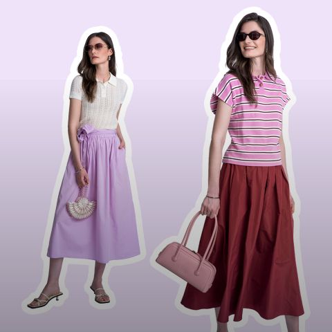 Deux femmes posent dans des tenues élégantes ; l'une porte une jupe lavande et un haut blanc, l'autre une jupe rouge et un haut rayé rose. Toutes deux portent des sacs et des lunettes de soleil.