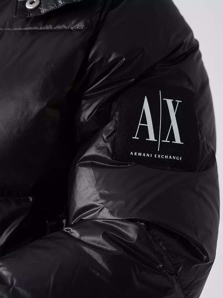 ARMANI EXCHANGE | Doudoune
Marque: ARMANI EXCHANGE
Couleur: noir
Catégories: Mode, Homme

Longueur des manches: Manches longues
Matière: Polyester / Polyamide, Duvet
Forme du col: Capuche, Col montant
Motif: Uni
Coupe (vêtement d'extérieur): Ample
Style: Casual
Détail | 