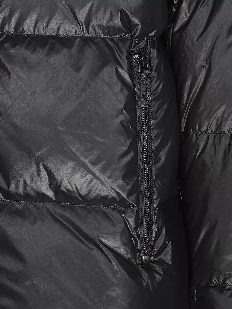 ARMANI EXCHANGE | Doudoune
Marque: ARMANI EXCHANGE
Couleur: noir
Catégories: Mode, Homme

Longueur des manches: Manches longues
Matière: Polyester / Polyamide, Duvet
Forme du col: Capuche, Col montant
Motif: Uni
Coupe (vêtement d'extérieur): Ample
Style: Casual
Détail | 