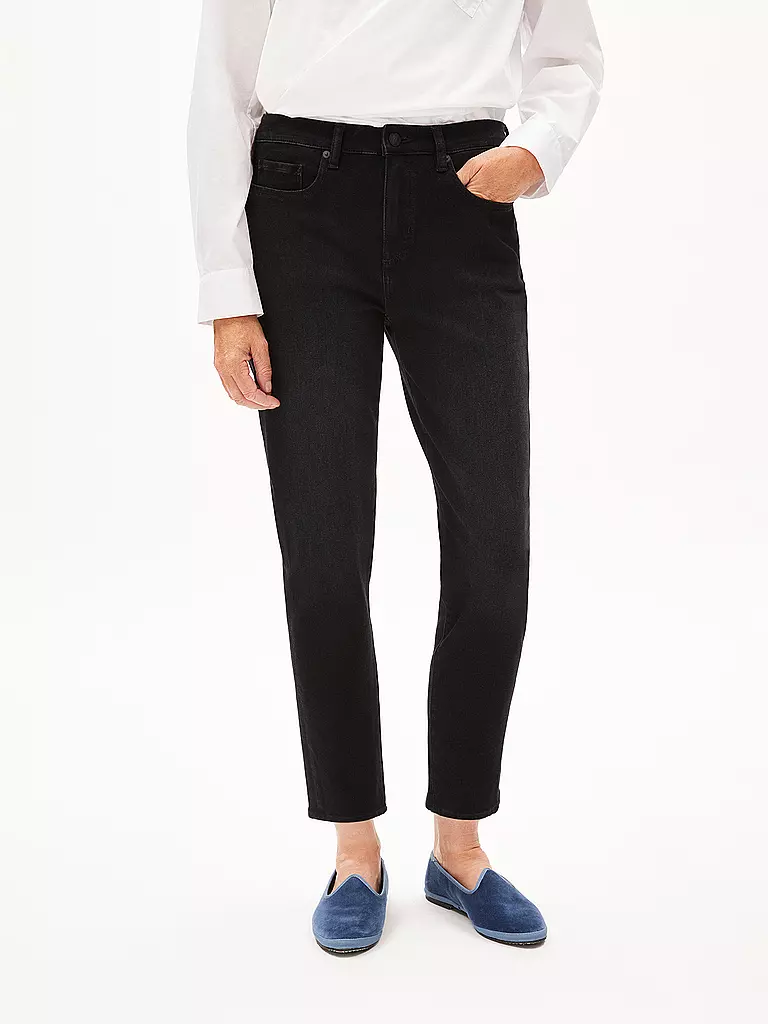 ARMEDANGELS | Jeans Coupe Boyfriend 7/8 CAYAA TARPA | Noir