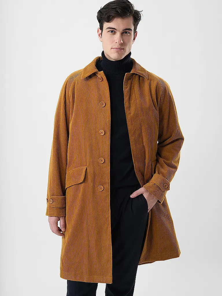 ASPESI | Nom du produit: Mantel | Camel