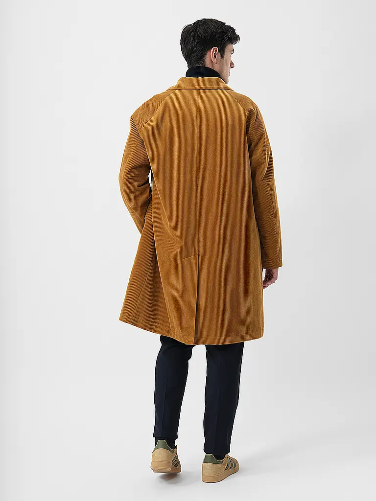 ASPESI | Nom du produit: Mantel | Camel