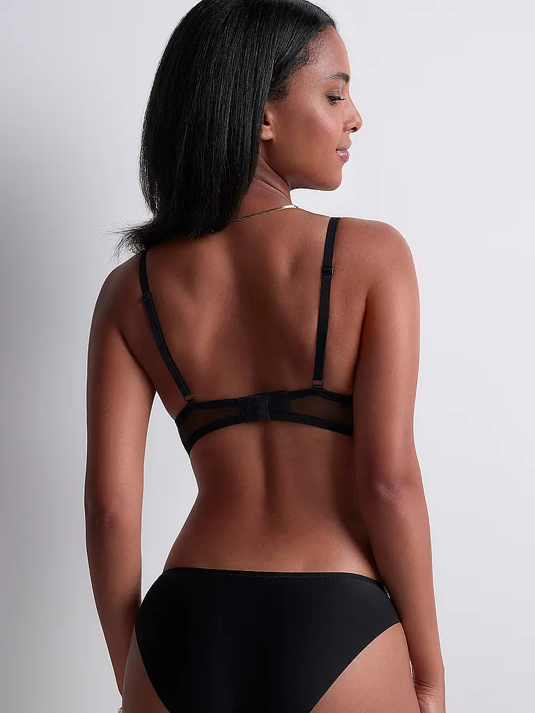 AUBADE | Nom du produit : Slip
Marque : AUBADE
Couleur : noir
Catégories : Mode,Femme

Matière : Polyester / Polyamide,Stretch
Motif : Uni | 