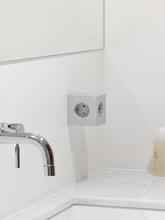 AVOLT | Multiprise Square 2 F Grey