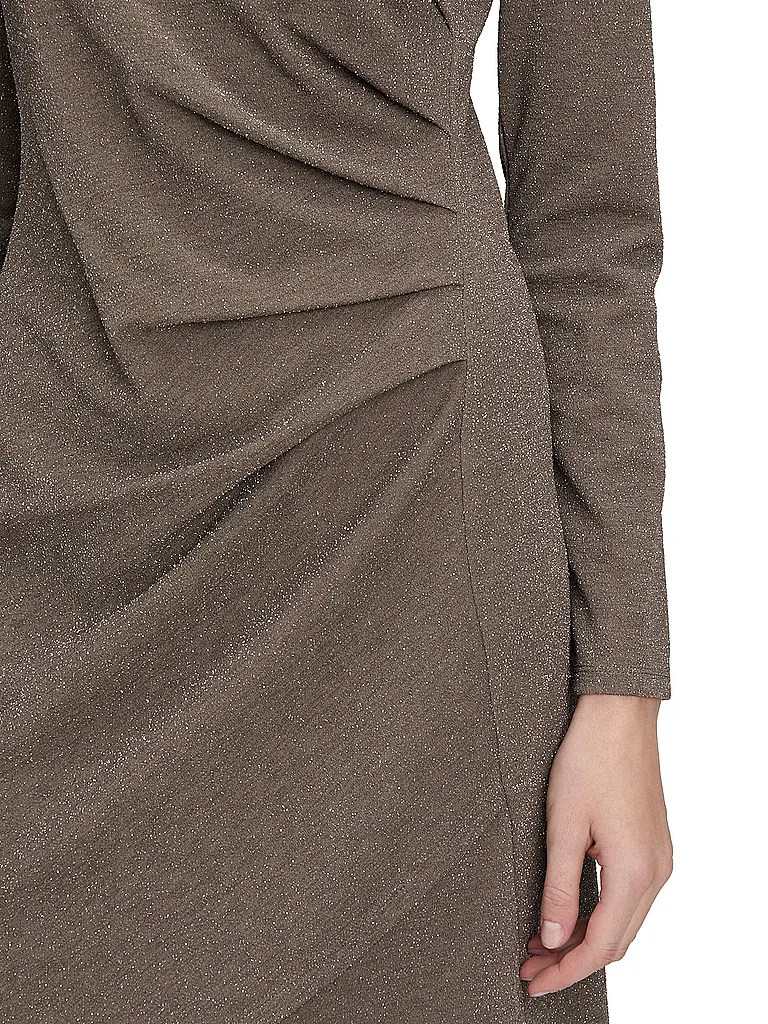 BETTY BARCLAY | Minikleid
Produktname: Minikleid
Marke: BETTY BARCLAY
Farbe: braun
Kategorien: Mode,Damen
Tags: Große Größen
Ärmellänge: Langarm
Material: Polyester / Polyamid,Stretch
Kragenform: Stehkragen
Musterung: Unifarben
Passform (Oberbekleidung): Slim
Styl |