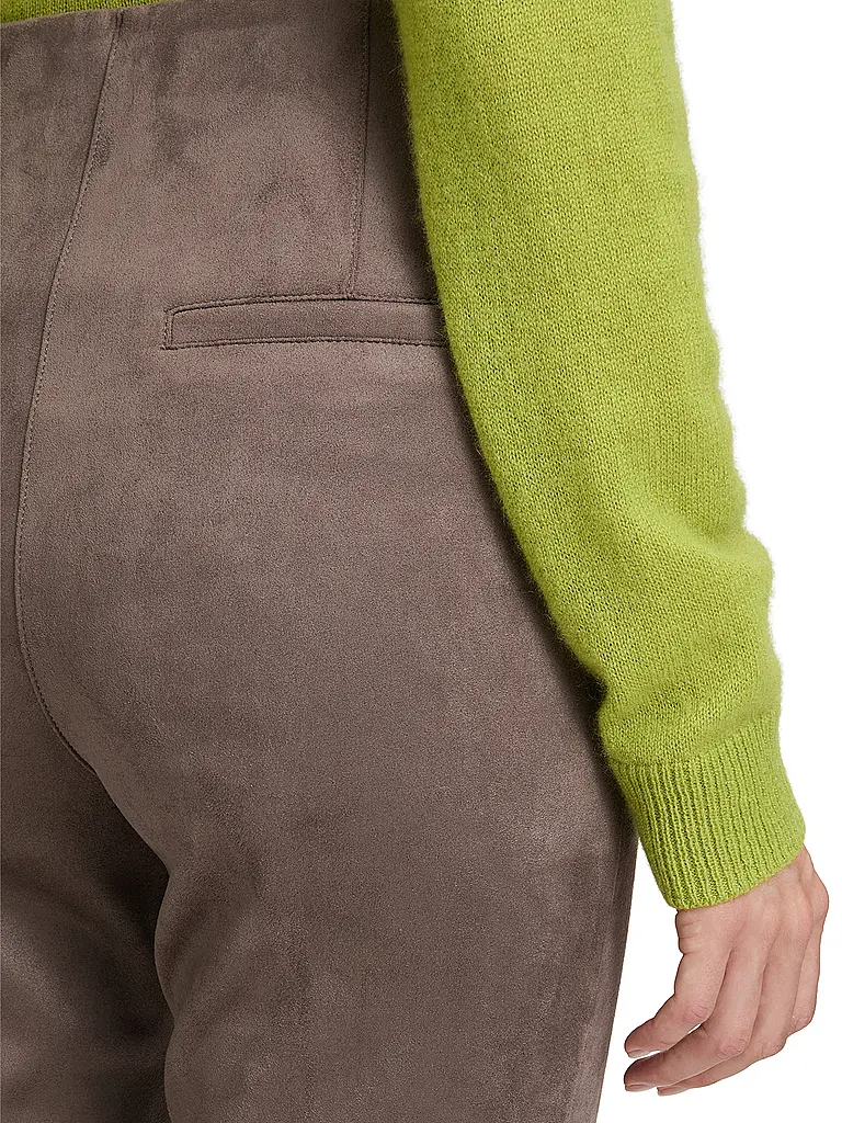 BETTY BARCLAY | Pantalon aspect cuir 7/8 Slim Fit | Marron