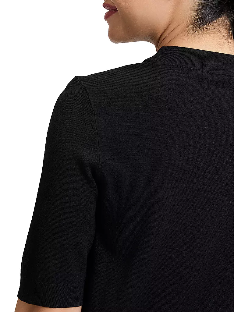 BETTY BARCLAY | Pull | 