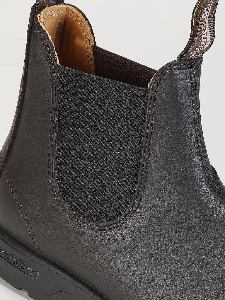 BLUNDSTONE | Nom du produit: Chelsea Boots
Marque: BLUNDSTONE
Couleur: marron
Catégories: Mode, Hommes

Matériel: Cuir
Motif: Uni
Hauteur du talon: Talon plat | Marron