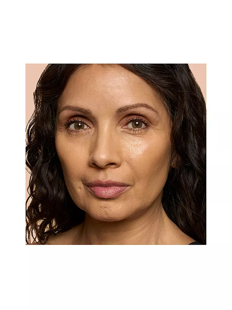 BOBBI BROWN | Fond de teint Skin Long Wear Weightless (W 056 Warm Natural) | Marron clair