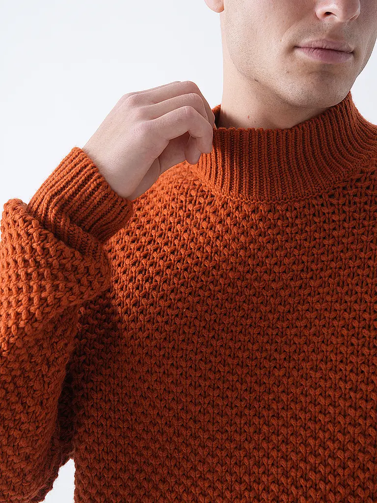 BOSS | Pull C-HELETTO | 