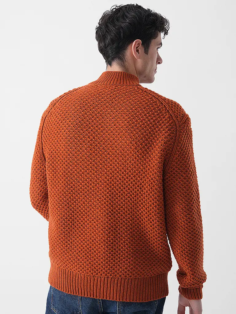 BOSS | Pull C-HELETTO | 