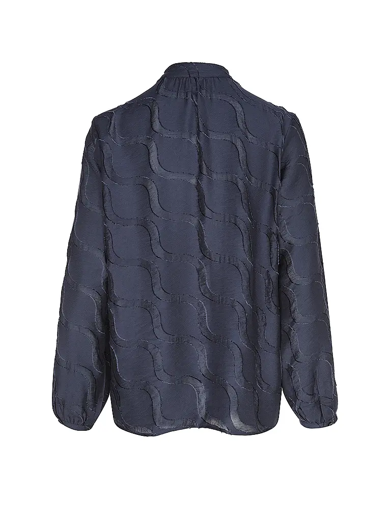 BRAX | Nom du produit: Bluse VIVI
Marque: BRAX
Couleur: dunkelblau
Catégories: Mode,Damen

Longueur des manches: Langarm
Matériel: Viskose
Forme du col: Stehkragen
Motif: Unifarben
Coupe (vêtement): Regular
Style: Casual | Bleu foncé