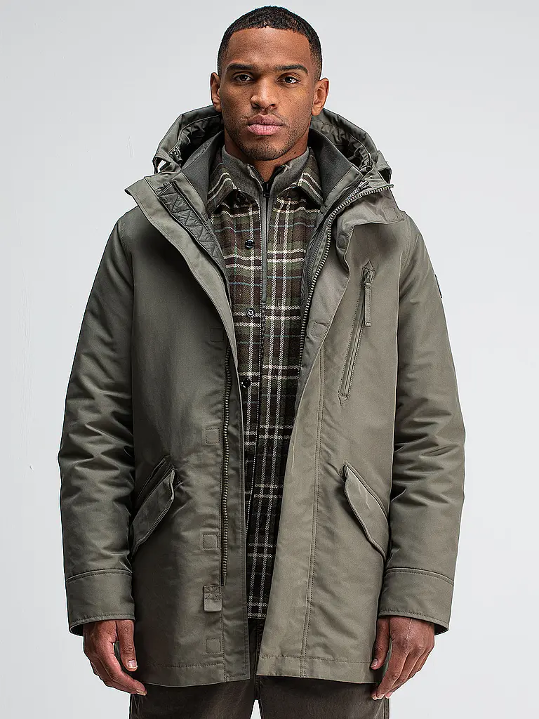 BUTCHER OF BLUE | Parka GALENA
Marque: BUTCHER OF BLUE
Couleur: gris
Catégories: Mode, Homme
Matériau: Polyester / Polyamide
Forme du col: Capuche
Motif: Uni
Coupe (vêtements d'extérieur): Regular
Détails: Poches latérales, Cordon de serrage, 3 en 1, Hydrofuge |