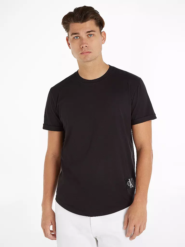 CALVIN KLEIN JEANS | T-shirt

Produktname: T-Shirt
Marke: CALVIN KLEIN JEANS
Farbe: noir
Kategorien: Mode, Homme

Longueur des manches: Manches courtes
Matière: Jersey
Style: Young Fashion | Noir