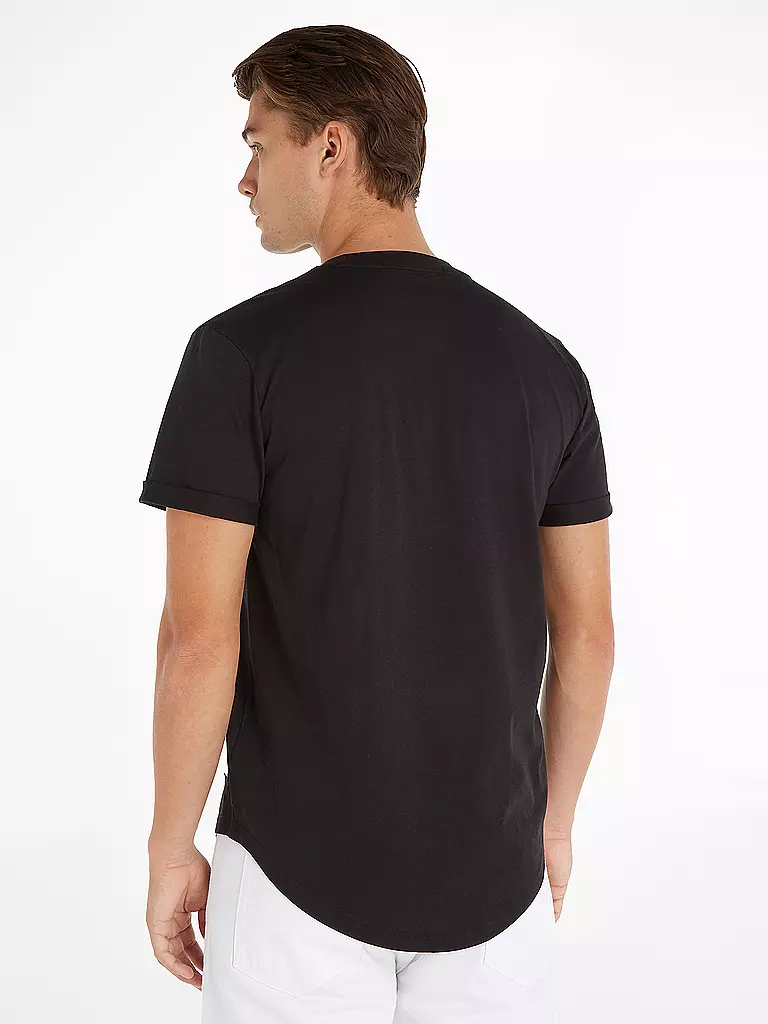 CALVIN KLEIN JEANS | T-shirt

Produktname: T-Shirt
Marke: CALVIN KLEIN JEANS
Farbe: noir
Kategorien: Mode, Homme

Longueur des manches: Manches courtes
Matière: Jersey
Style: Young Fashion | Noir