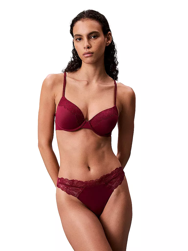 CALVIN KLEIN | String rouge | Rouge foncé