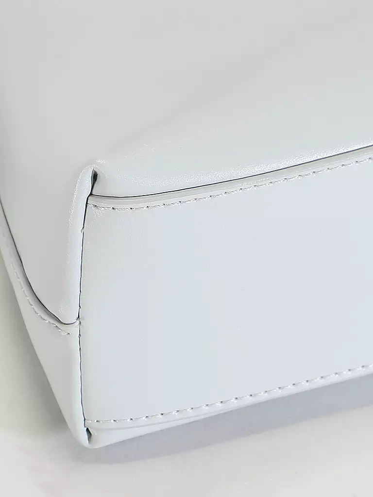 CALVIN KLEIN | Tasche - Schultertasche EMBOSSED | Bleu clair