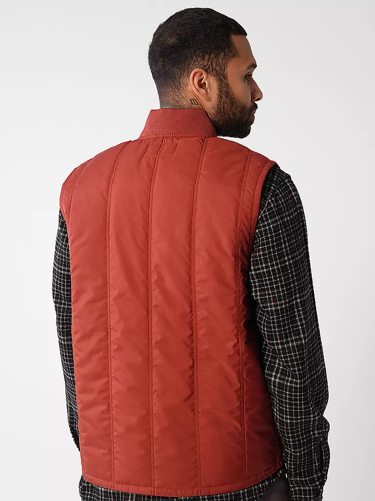 CARHARTT WIP | Gilet matelassé LACHLAN | 
