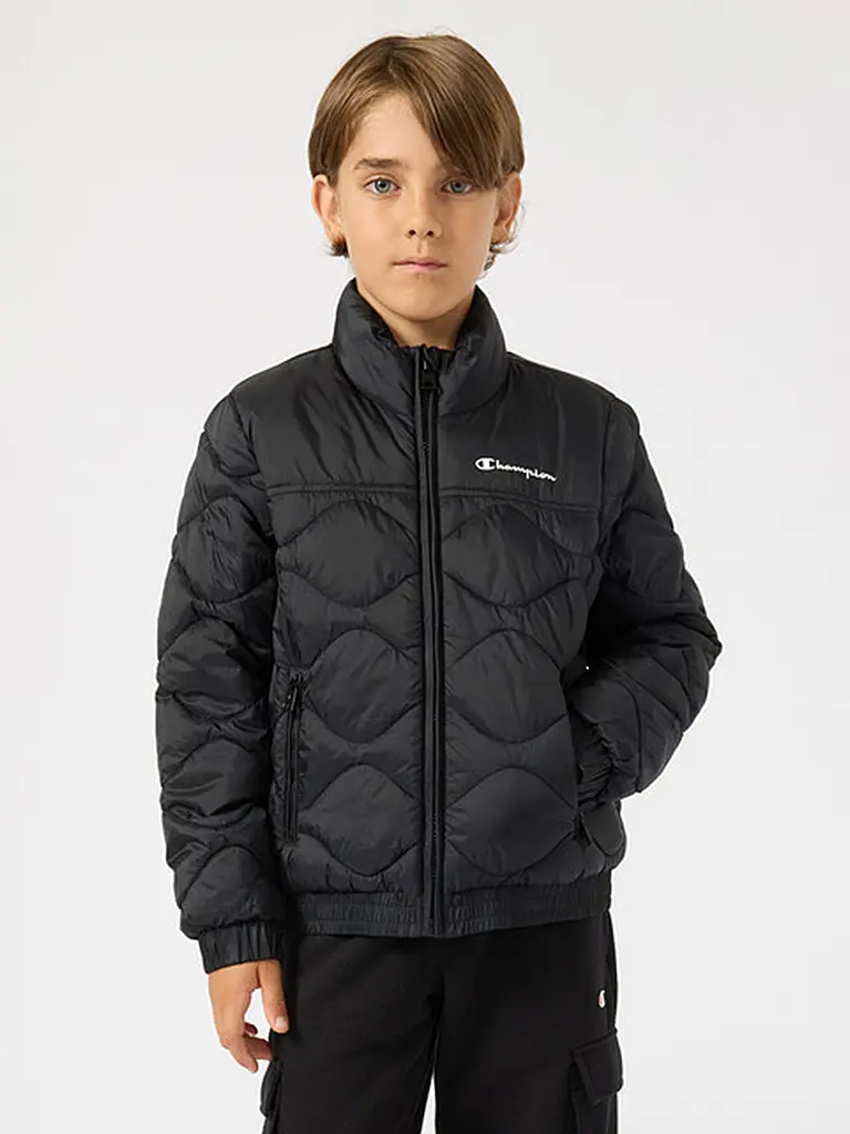 CHAMPION | Veste garçon
Marque: CHAMPION
Couleur: noir
Catégories: Mode, Enfants, Garçons

Longueur des manches: Manches longues
Matériel: Polyester / Polyamide
Forme du col: Col montant
Motif: Uni
Coupe (vêtements d'extérieur): Regular
Style: Young Fashion
D | 
