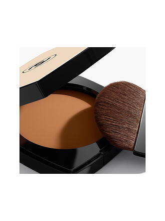 CHANEL | POUDRE BELLE MINE NATURELLE POUDRE LÉGÈRE, IMPERCEPTIBLE ET MODULABLE