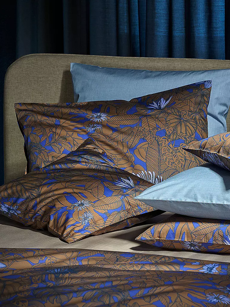 CHRISTIAN FISCHBACHER | Taie d'oreiller en satin GOLDEN GARTEN 70x90cm cuivre/bleu | kupfer