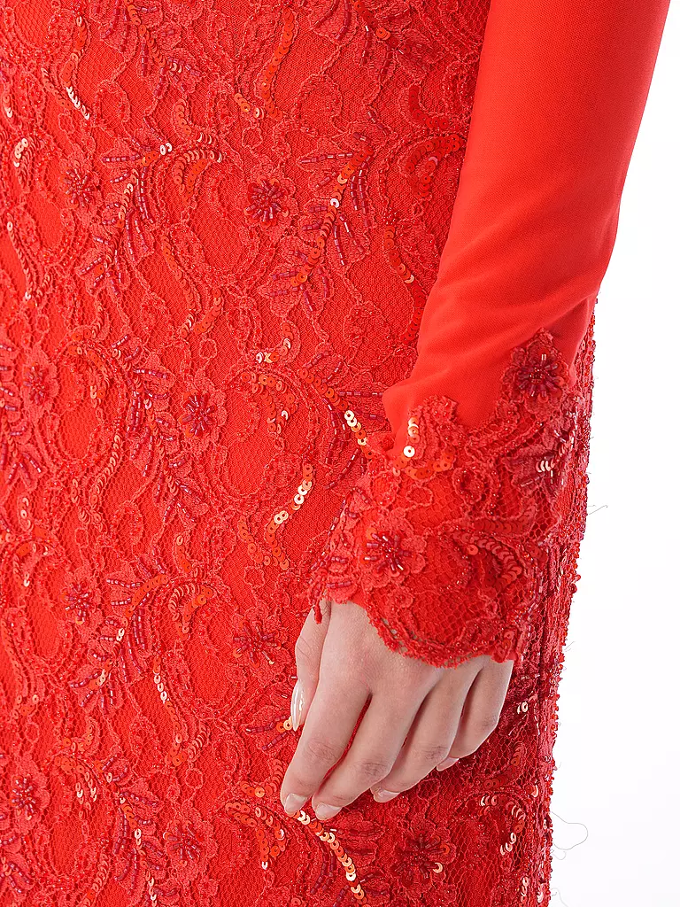 CLAUS TYLER | Robe de soirée
Marque: CLAUS TYLER
Couleur: rouge
Catégories: Mode,Femme

Longueur des manches: Manches longues
Encolure: Col rond
Matière: Textile,Dentelle
Motif: Uni,Fleuri
Coupe (vêtements d'extérieur): Slim
Style & Occasion: Occasion
Style: Glamo | 