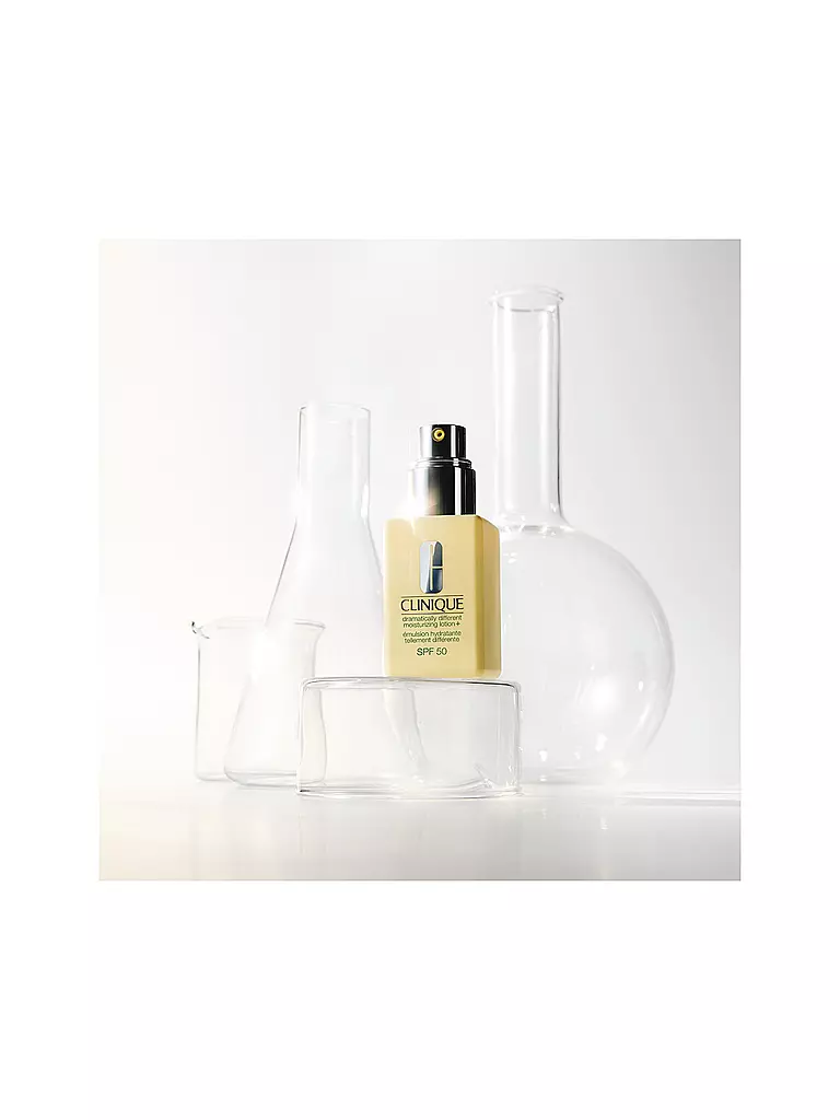 CLINIQUE | Crème pour le visage - DRAMATICALLY DIFFERENT Moisturizing Lotion+ SPF50 75ml | Aucune couleur