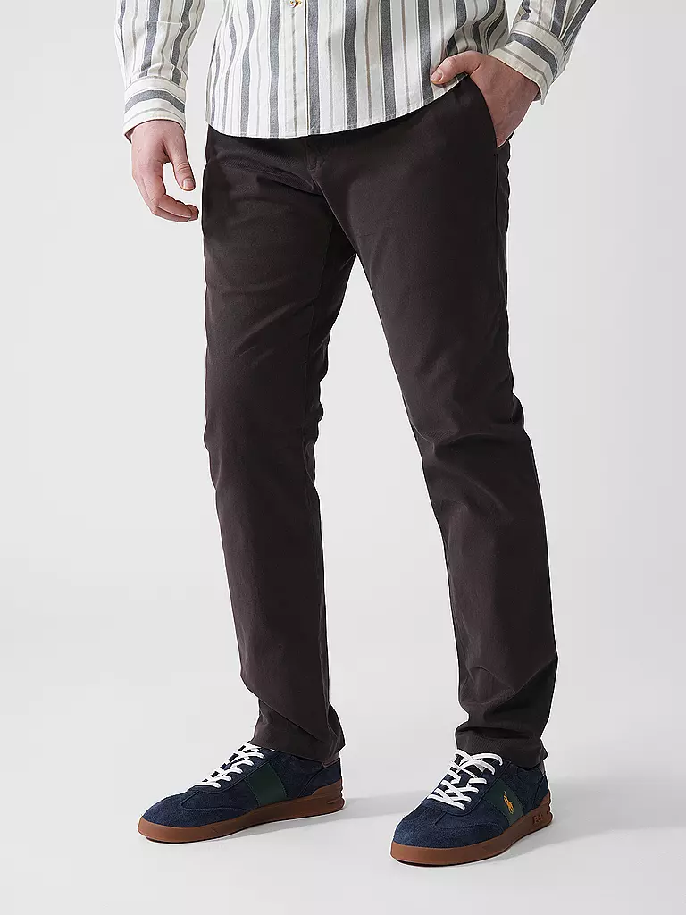 CLOSED | Chino CLIFTON TRUE | 