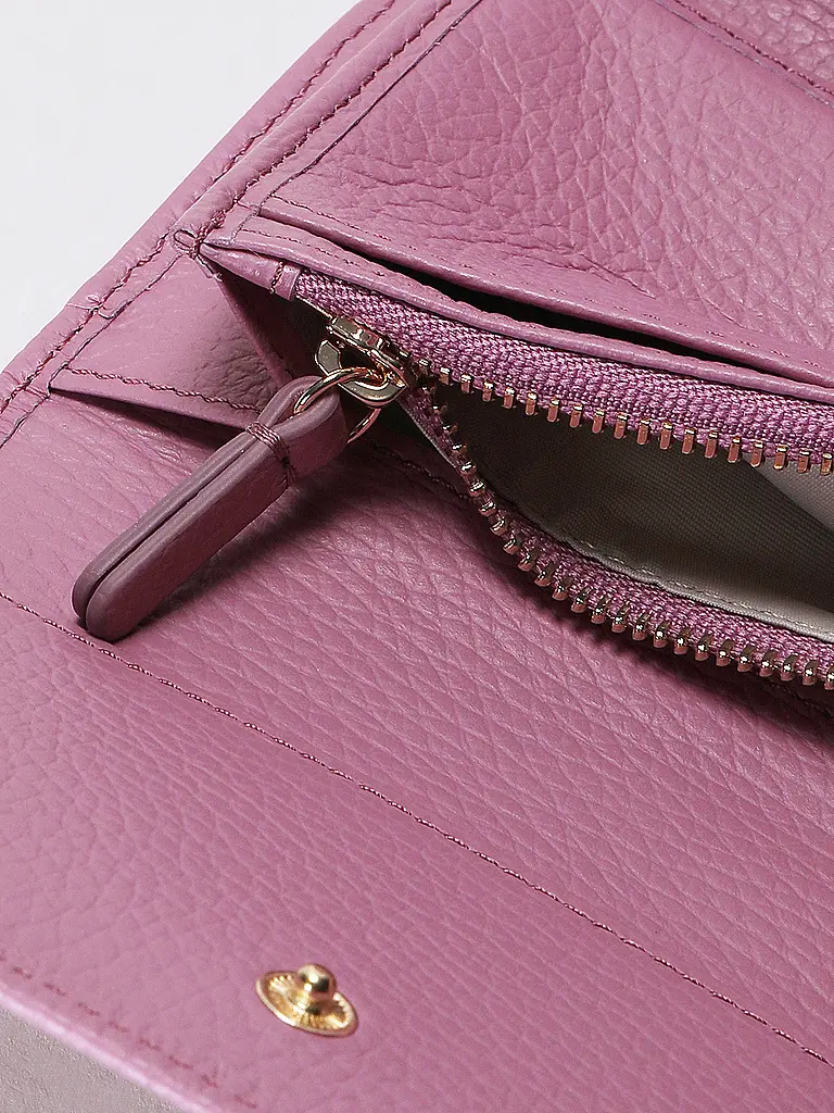 COCCINELLE | Nom du produit : Portefeuille METALLIC SOFT | Rose vif