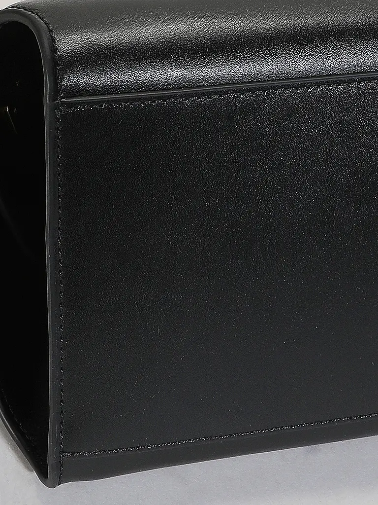 COCCINELLE | Sac en cuir - Sac à main COCCINELLETYLDE
Marque : COCCINELLE
Couleur : noir
Catégories : Mode, Femme

Matériau : Cuir
Motif : Uni
Détails : Logo | Noir