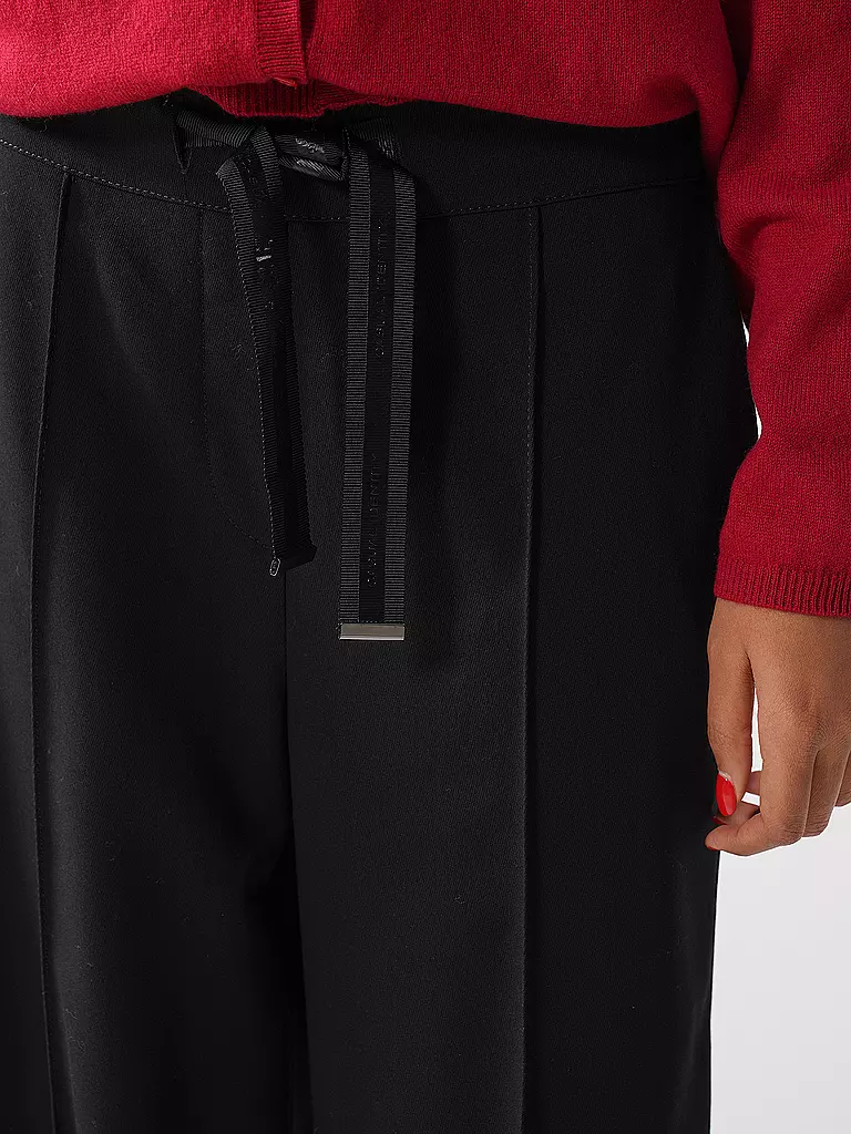 COMMA IDENTITY | Marlenehose Wide Leg | Noir