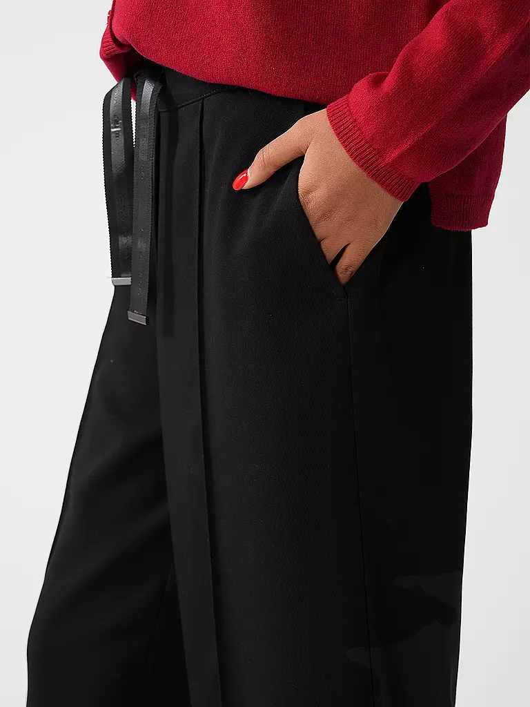 COMMA IDENTITY | Marlenehose Wide Leg | Noir