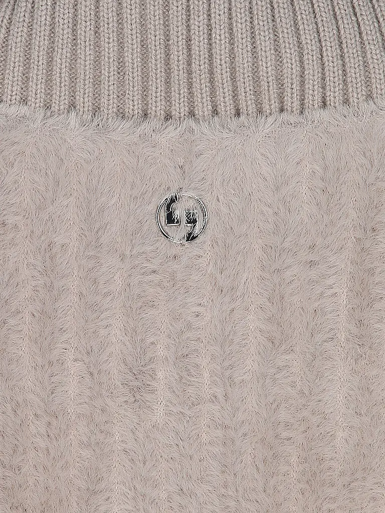 COMMA | Nom du produit : Manteau aspect fourrure | 