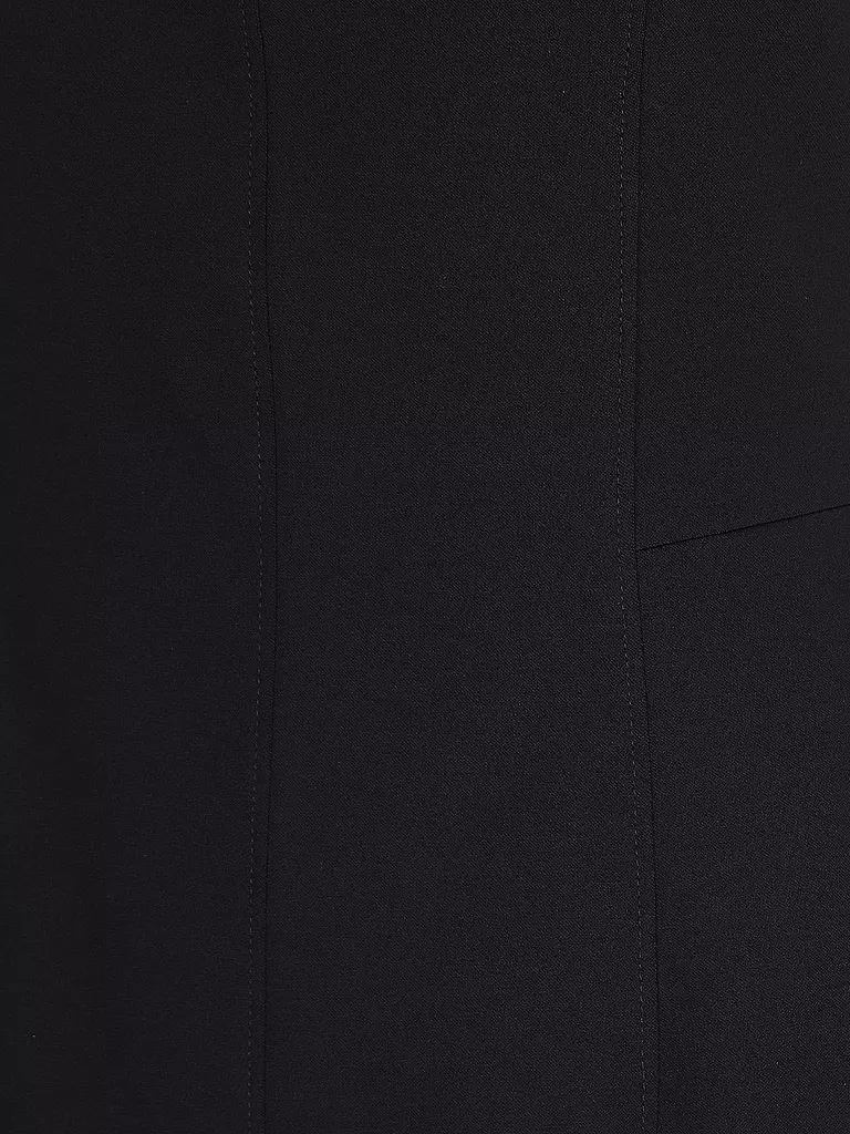 COMMA | Robe business | 