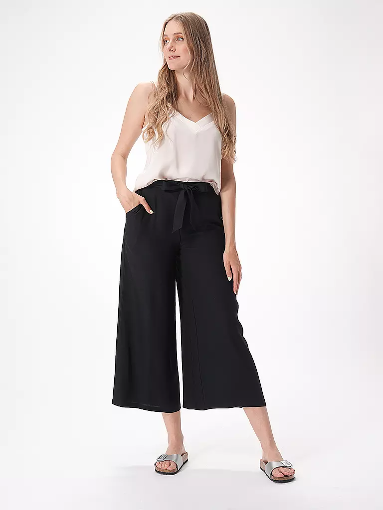 COMMA | Top  | Crème