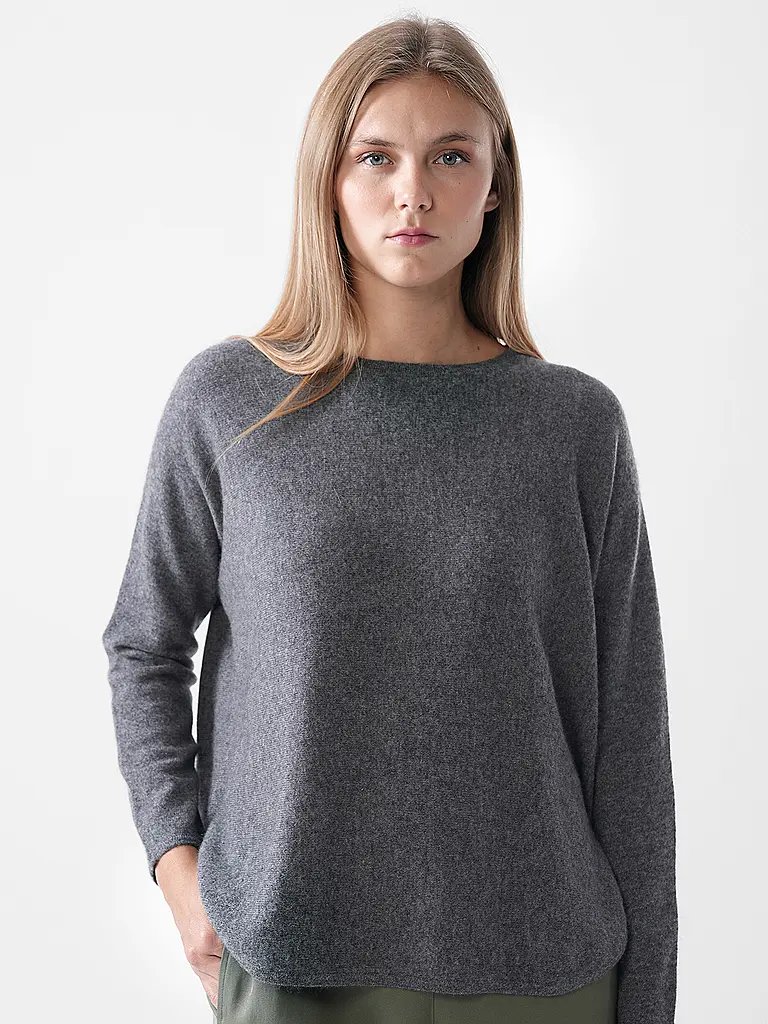 DAVIDA | Pull en cachemire
Marque: DAVIDA
Couleur: gris
Catégories: Mode, Femme
Tags: Cachemire

Longueur des manches: Manches longues
Encolure: Col rond
Matière: Cachemire, Tricot
Motif: Uni
Coupe (vêtements d'extérieur): Ample
Style: Pure | 