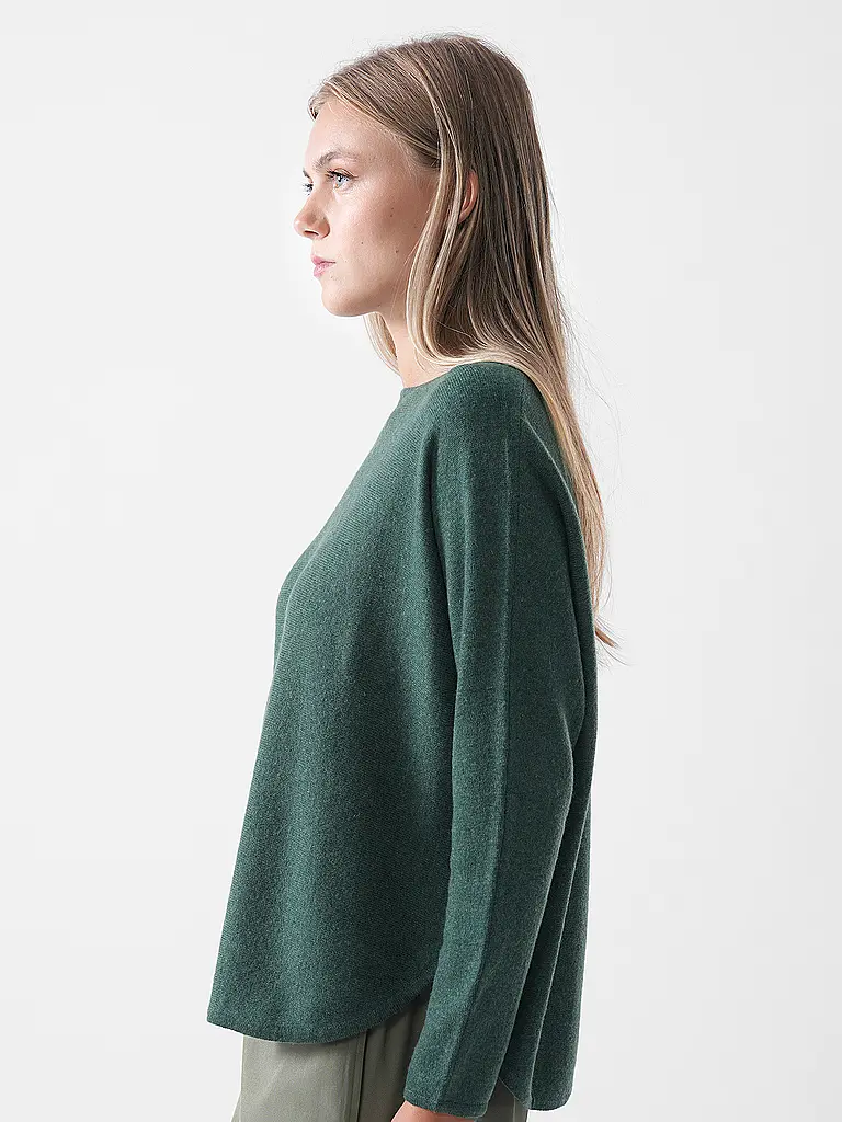 DAVIDA | Pull Kaschmir
Marque: DAVIDA
Couleur: vert
Catégories: Mode,Femme

Longueur des manches: Manches longues
Encolure: Col rond
Matière: Cachemire,Maille
Motif: Uni
Coupe (vêtement d'extérieur): Ample
Style: Pure | 