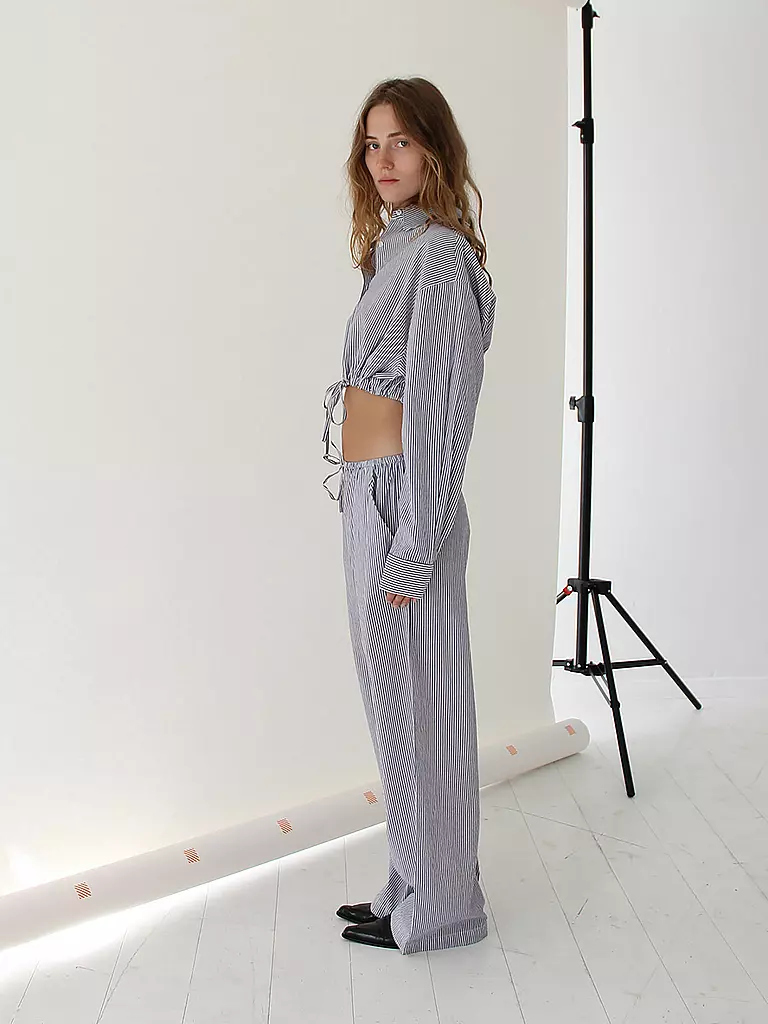 DESIGNERS REMIX | Bluse Cropped Fit HARRIET | Bleu clair