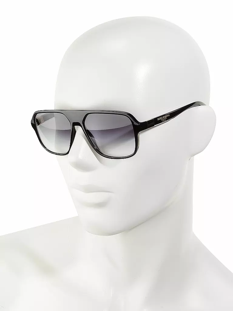 DOLCE&GABBANA | Lunettes de soleil
Marque : DOLCE&GABBANA
Couleur : noir
Catégories : Mode, Femme, Homme

Matériau : Plastique | Noir