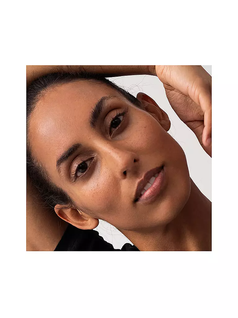DR. HAUSCHKA | Fond de teint (05 Noix de muscade) | 