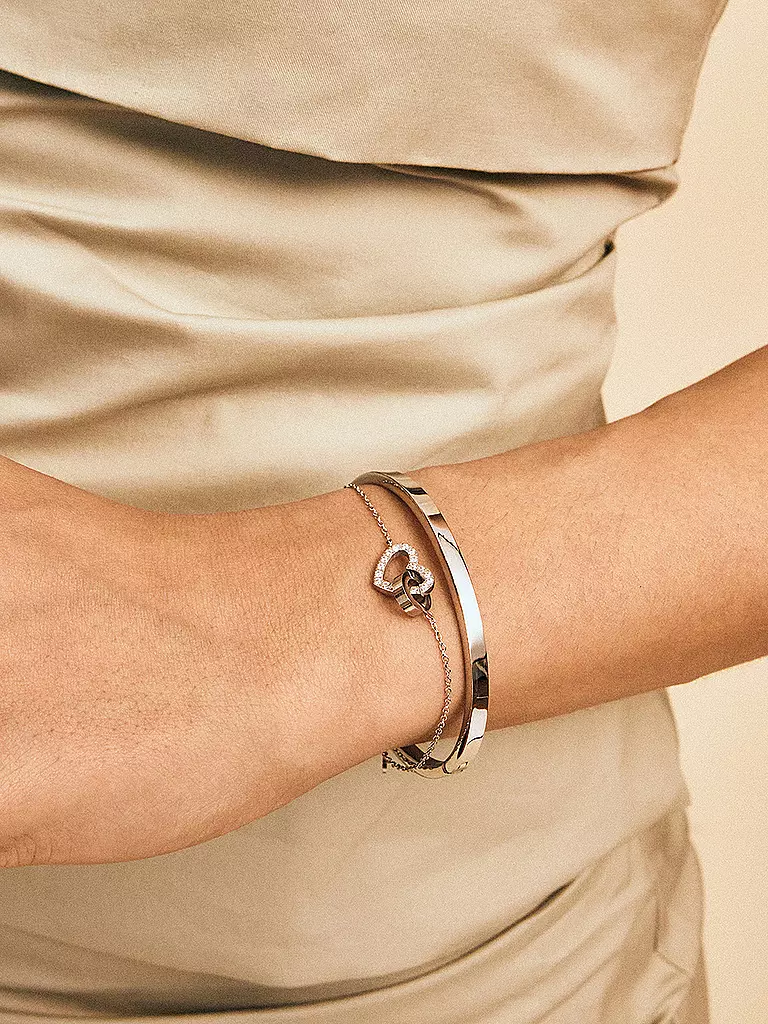 EDBLAD | Nom du produit: Bracelet ETERNAL HEART BRACELET Steel
Marque: EDBLAD
Couleur: argent
Catégories: Mode,Femmes

Matériau: Métal | Argent