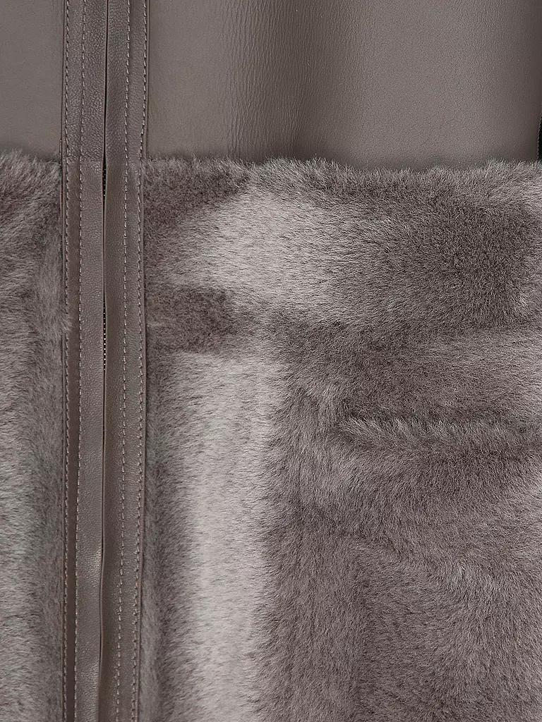 EMPORIO ARMANI | Manteau en peau de mouton retournée | 