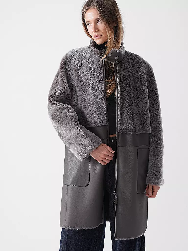EMPORIO ARMANI | Manteau en peau de mouton retournée | 